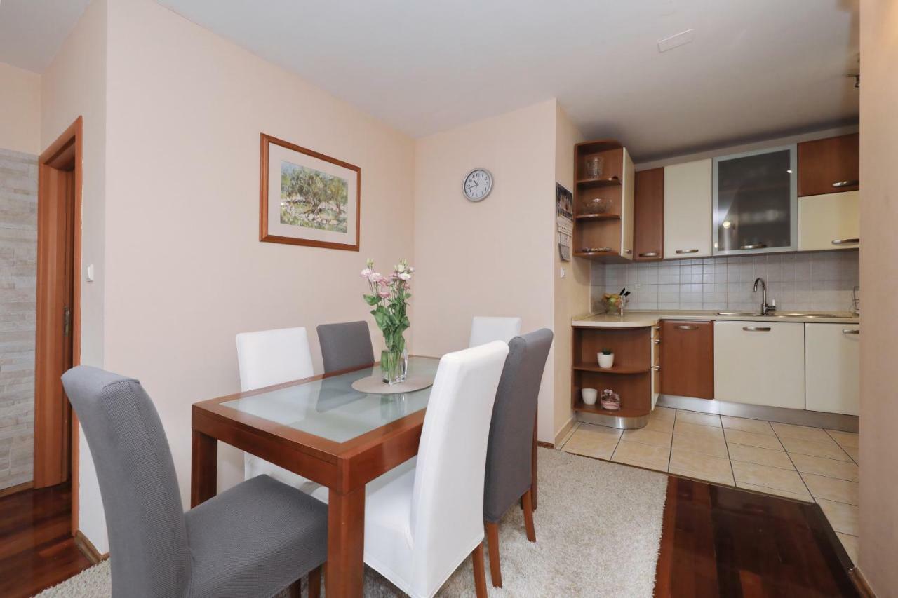 Apartment Toni ซาดาร์ ภายนอก รูปภาพ