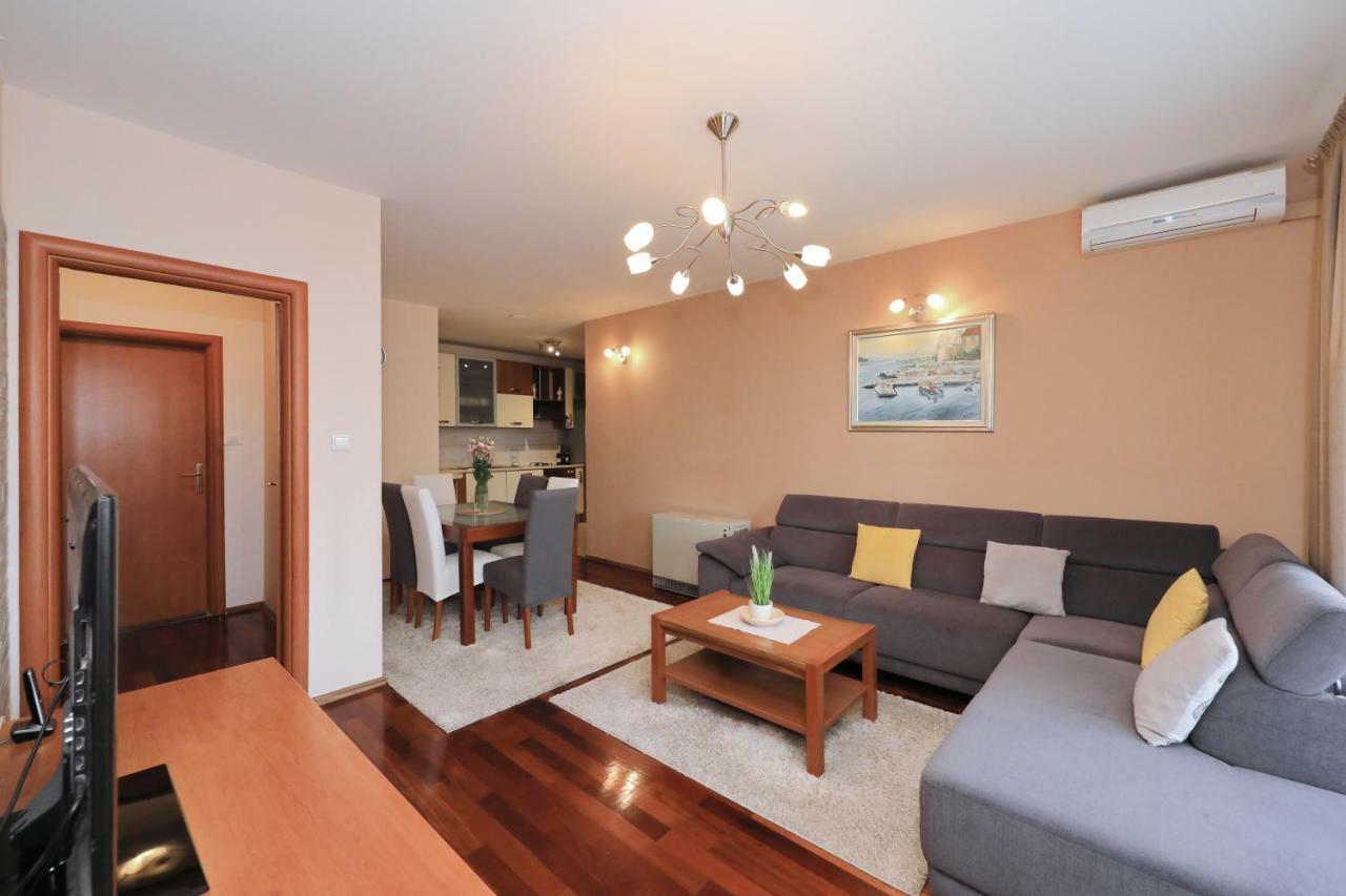 Apartment Toni ซาดาร์ ภายนอก รูปภาพ