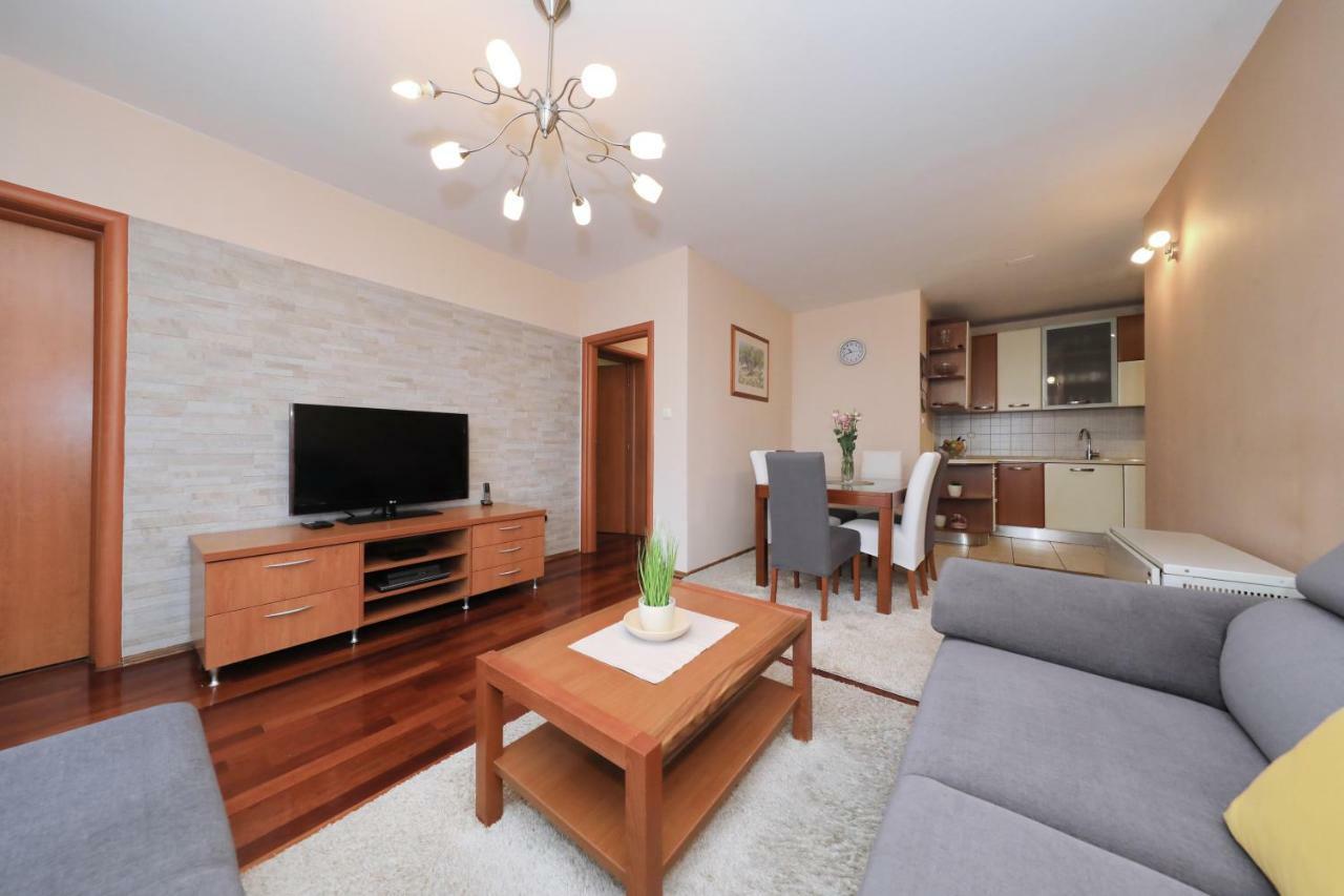 Apartment Toni ซาดาร์ ภายนอก รูปภาพ